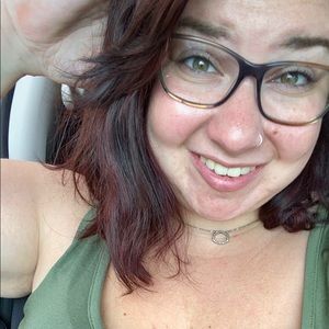 Meet your Posher, Emily